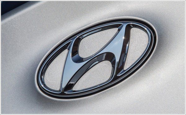 Hyundai car symbol