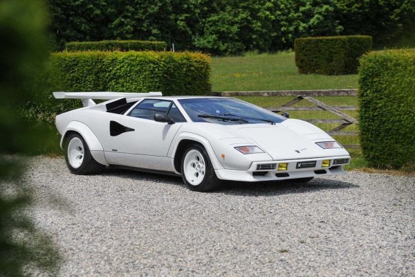 Lamborghini Countach LPI 800-4: $2.5 Million