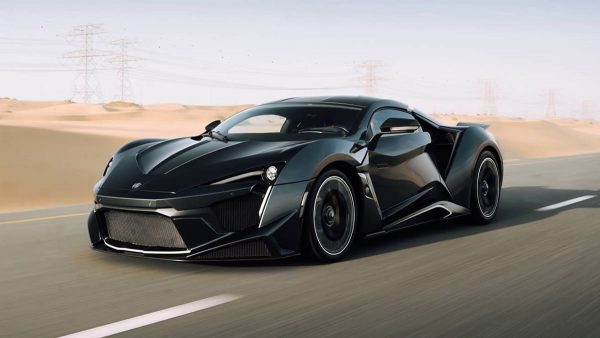 W Motors Fenyr SuperSport