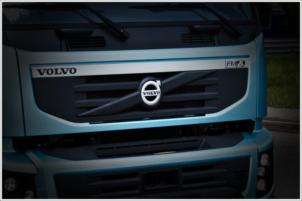 Volvo trucks logo